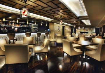 Lobby Bar